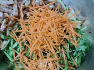 凉拌黄瓜猪耳朵的做法步骤：4