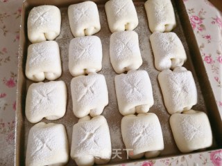 椰汁面包的做法步骤：9