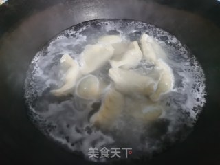 北方水饺的做法步骤：1