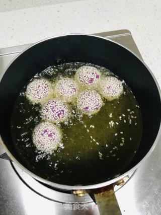 紫薯麻球的做法步骤：10