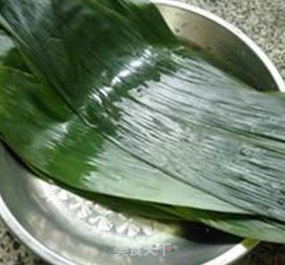 花生仁红豆沙糯米粽的做法步骤：4