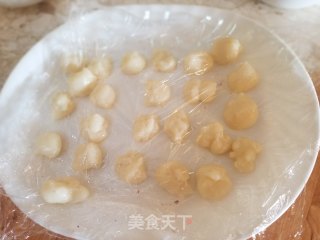 麻糬蛋黄紫薯酥的做法步骤：7