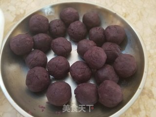 麻糬蛋黄紫薯酥的做法步骤：10