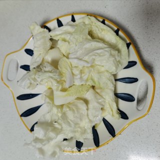 胡萝卜拌白菜心的做法步骤：2
