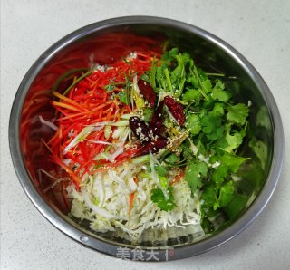 胡萝卜拌白菜心的做法步骤：12