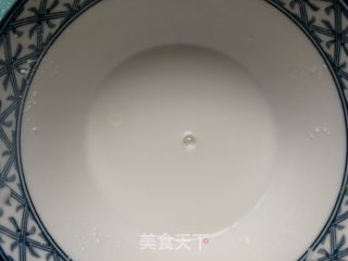 白菜虾丸汤的做法步骤：3