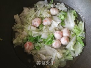 白菜虾丸汤的做法步骤：6