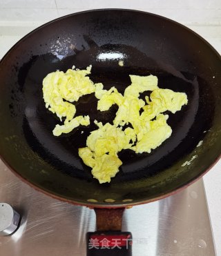 木耳小葱炒鸡蛋的做法步骤：7