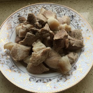 香菇板栗烧肉的做法步骤：5