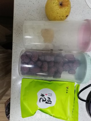 雪梨红枣饮的做法步骤：1