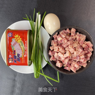 懒人版鸡蛋灌饼的做法步骤：1