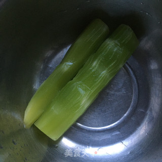 笋片紫菜蛋花汤的做法步骤：2