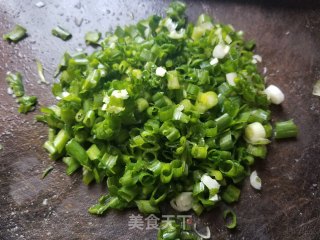 鱼肉饺子的做法步骤：2