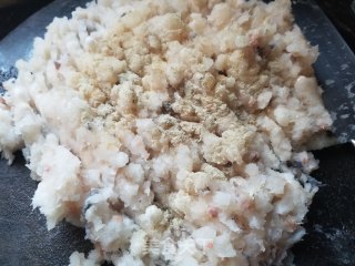 鱼肉饺子的做法步骤：6