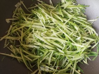 青萝卜虾丸汤的做法步骤：7