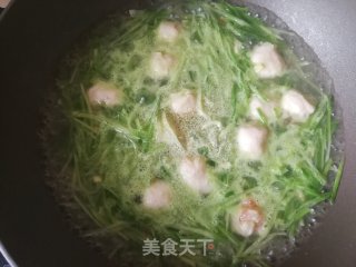 青萝卜虾丸汤的做法步骤：9