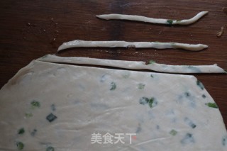 木乃伊火腿肠的做法步骤：2