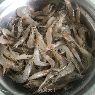 炸小虾的做法步骤：1