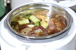 老汤牛腱子的做法步骤：7