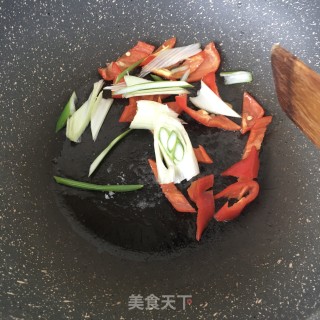 辣炒羊肺片的做法步骤：6