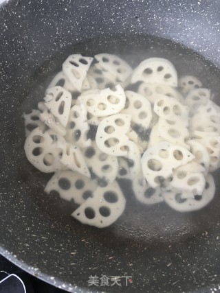 姜末糖醋藕的做法步骤：4