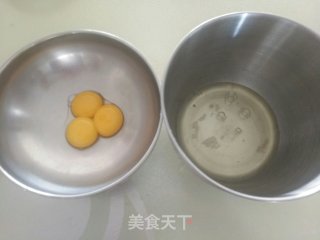 波浪花边奶油蛋糕的做法步骤：1