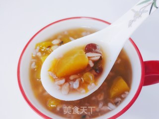 南瓜八宝粥的做法步骤：1