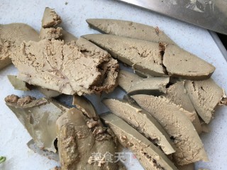 芫荽爆羊肝的做法步骤：5