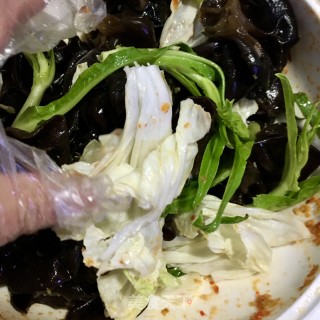 蒜蓉辣酱拌木耳的做法步骤：8