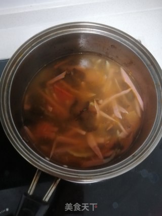 番茄鸡蛋酸辣汤的做法步骤：5