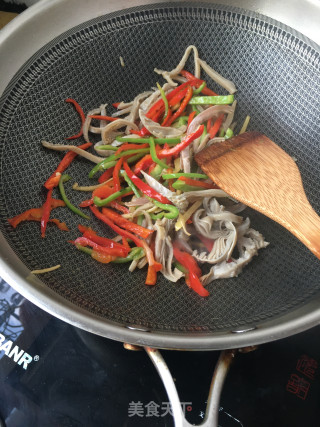 双椒炒羊肚的做法步骤：8