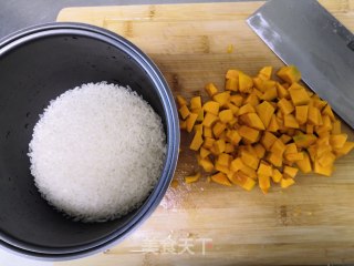 南瓜米饭的做法步骤：1