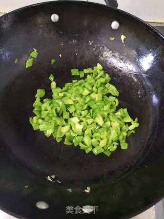 青椒鸡蛋的做法步骤：7