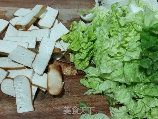 豆干炒白菜的做法步骤：1