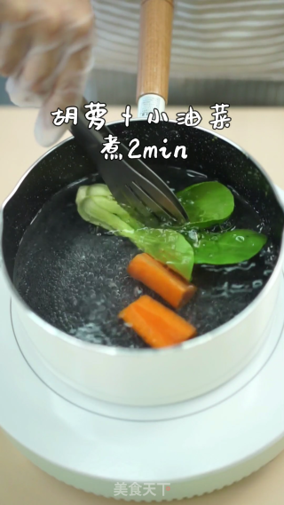 彩椒虾蛋饼的做法步骤：2