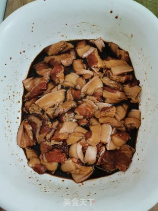 蒸咸粉蒸肉的做法步骤：1