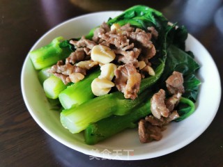 牛肉炒菜心的做法步骤：9