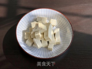 时蔬豆腐丁的做法步骤：1
