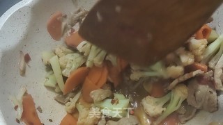 家常炒花菜的做法步骤：13