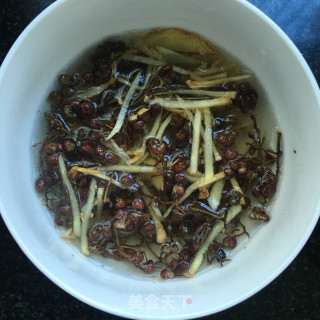 洋葱红萝卜牛肉水饺的做法步骤：3