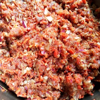 洋葱红萝卜牛肉水饺的做法步骤：8