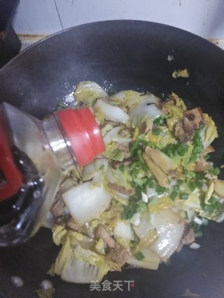 白菜猪肉炖粉条的做法步骤：10