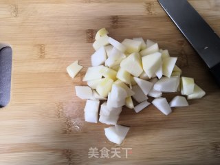 山楂果梨糖水的做法步骤：4