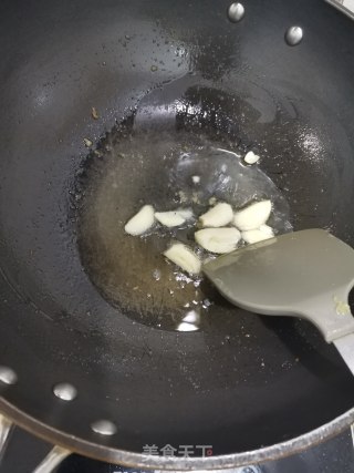 香辣白菜粉丝的做法步骤：1