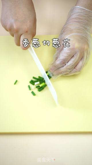 番茄牛小排汤的做法步骤：2