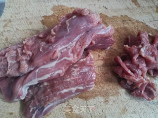 嫩炒牛肉片的做法步骤：1