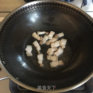 扁豆烧肉的做法步骤：1