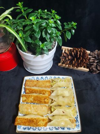 猪肉白菜锅贴的做法步骤：12