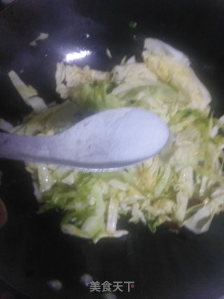 酸辣圆白菜的做法步骤：6