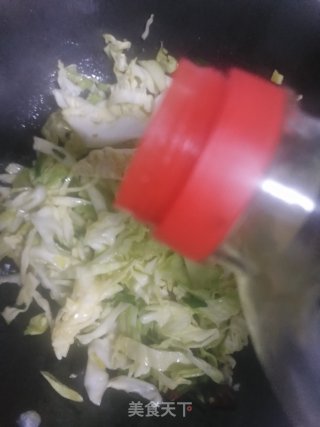 酸辣圆白菜的做法步骤：7